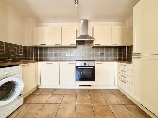 2 bedroom apartment to rent - Photo 1