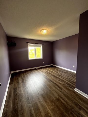For Lease - 116 Maplewood Drive Unit# Unit 1, Essa, Ontario - Photo 3