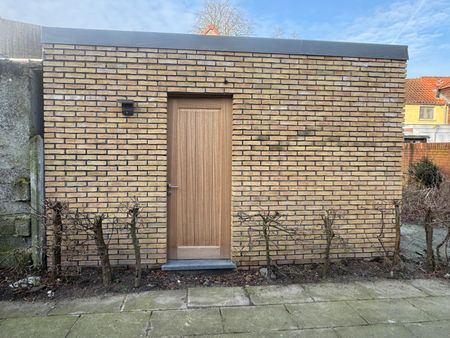 Te huur: volledig vernieuwde, instapklare rijwoning - Photo 5