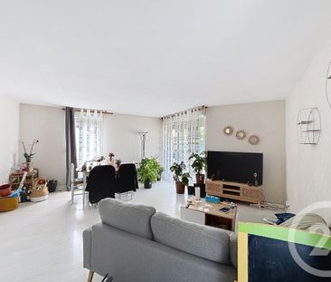 Location Appartement 4 pièces 73m² LIEUSAINT 77127 - Photo 2