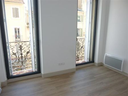 Location appartement Marseille 6ème (13006) - Photo 3