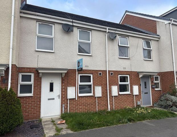 2 bedroom terraced house to rent - Photo 1