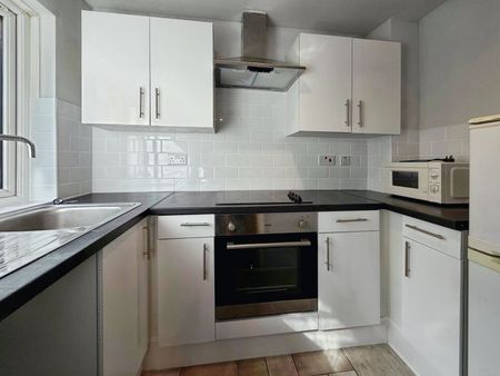 1 bedroom apartment to rent - Photo 2