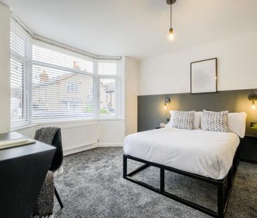 4 bedroom terraced house to rent - Photo 6