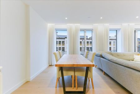 3 bedroom flat to rent - Photo 4