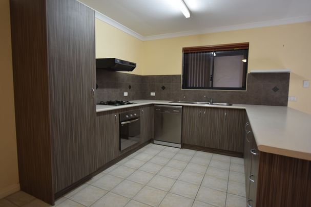 12/4 Reynolds Place, 6722, South Hedland Wa - Photo 1