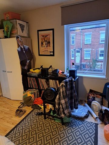 Room in a Shared House, Village Terrace, LS4 - Photo 2