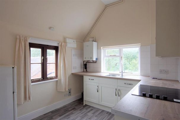 1 bedroom flat to rent - Photo 1