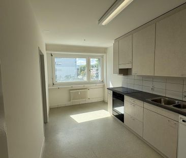 Helle und zentral gelegene 3.5 Zimmerwohnung im 4. OG - Foto 4