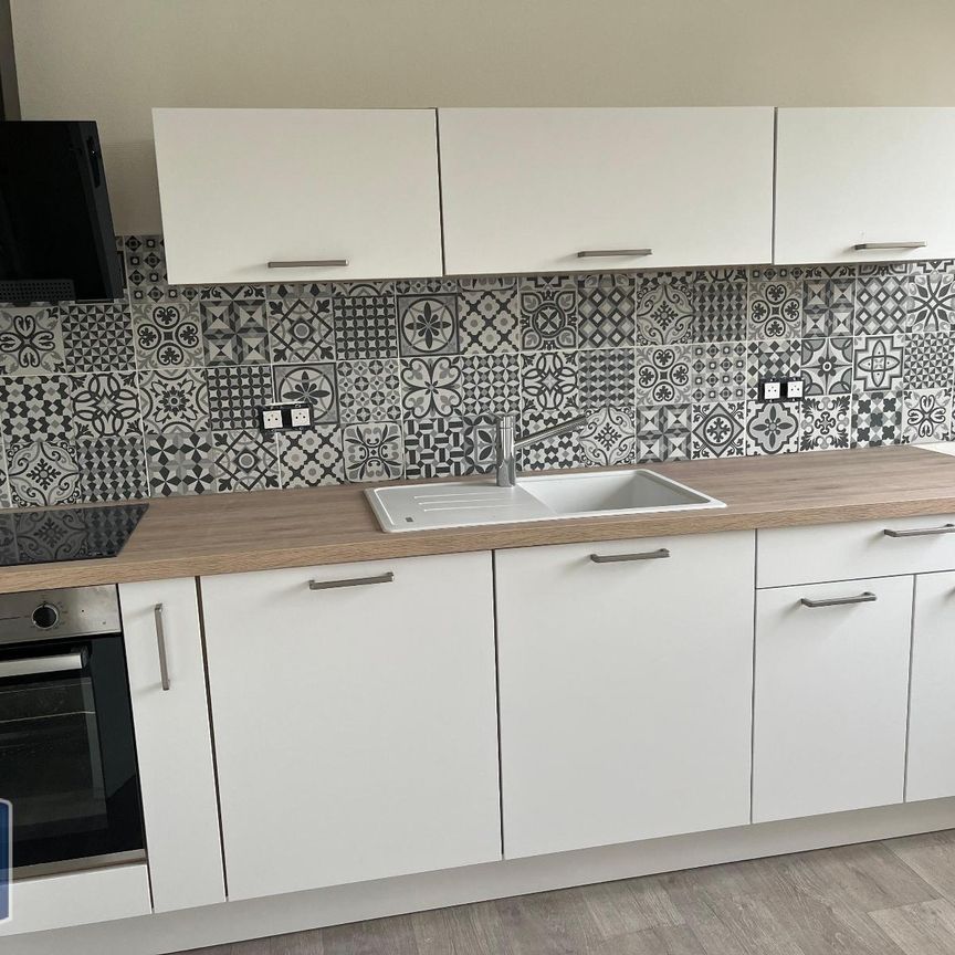 Location Appartement 1 pièce 37m² CHATEAUROUX 36000 - Photo 1