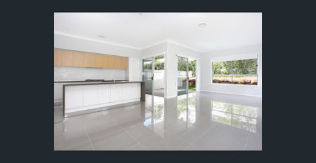 LUXURY FAMILY HOME - Photo 4