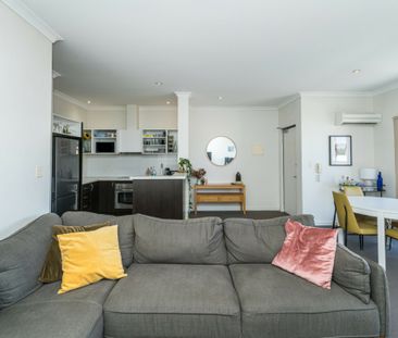 Private paradise in Inglewood - Photo 3