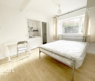 Studio to rent - Photo 3