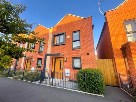 2 bedroom semi-detached house to rent - Photo 2