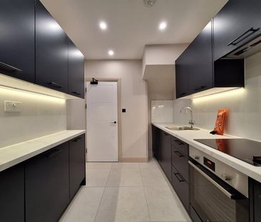 Osborne Road, Hornchurch RM11, London - Photo 3