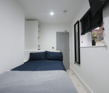 6 bedroom house to rent - Photo 4