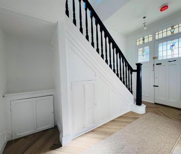 16 Clanroy Parade, Upper Newtownards Road, Belfast, BT4 3BZ - Photo 6