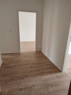 Schöne 3 Raumwohnung mit Balkon! Kaution geschenkt! - Foto 1