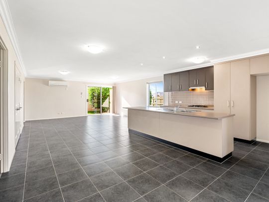 1 Meares Street, Kearneys Spring QLD 4350 - House For Rent | Domain - Photo 1