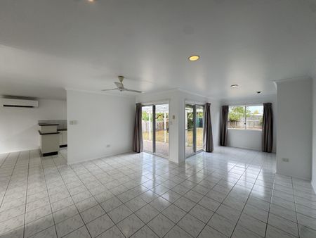 Great Family Home - Photo 5