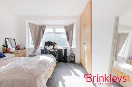 4 bedroom semi-detached house to rent - Photo 2