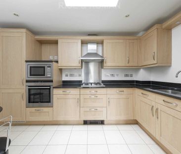 2 Bedroom Apartment, Cobham Grange – Cobham - Photo 6