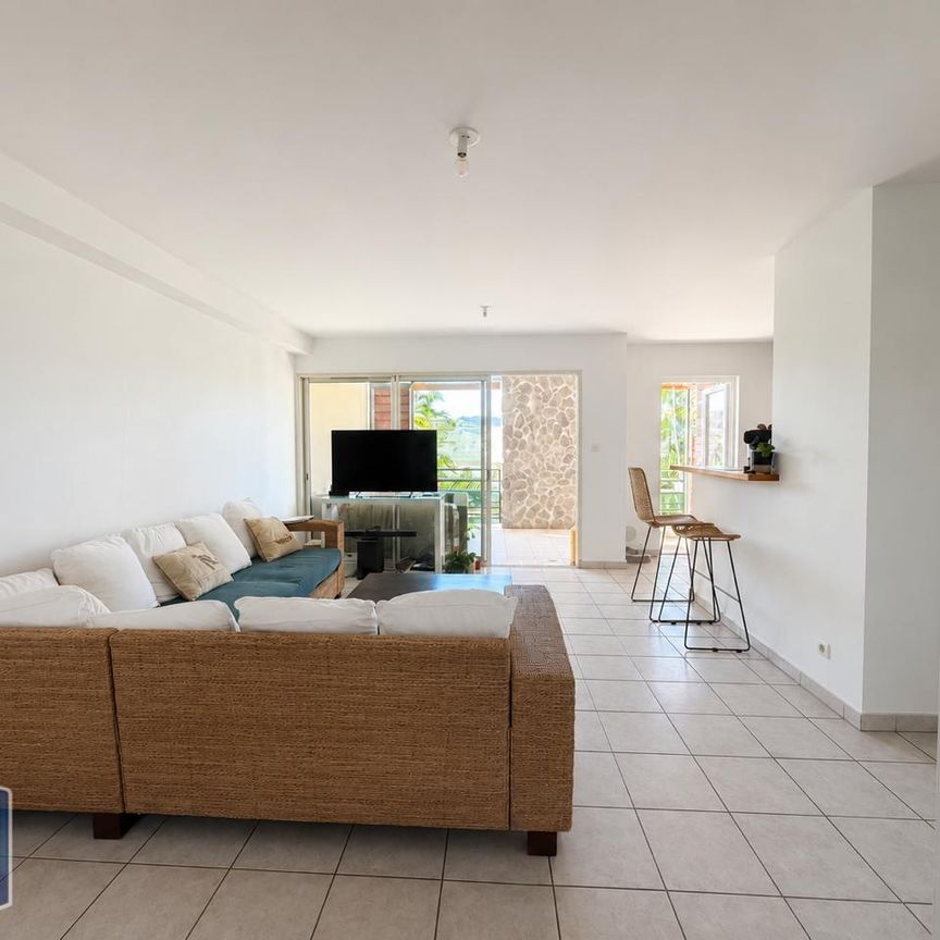 Location Appartement 4 pièces 77m² ST GILLES LES BAINS 97434 - Photo 1
