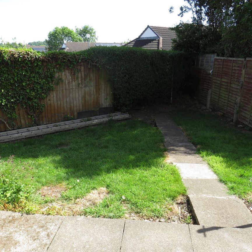 Weycroft Road - Photo 1