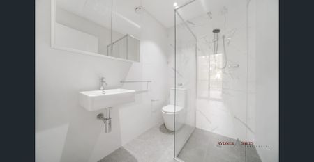 Immaculate, Luxury, Sun Drenched 2BR in CONVENIENT Location! - Photo 4