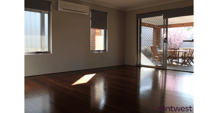 HIDDEN GEM IN A HAMILTON HILL - Photo 2