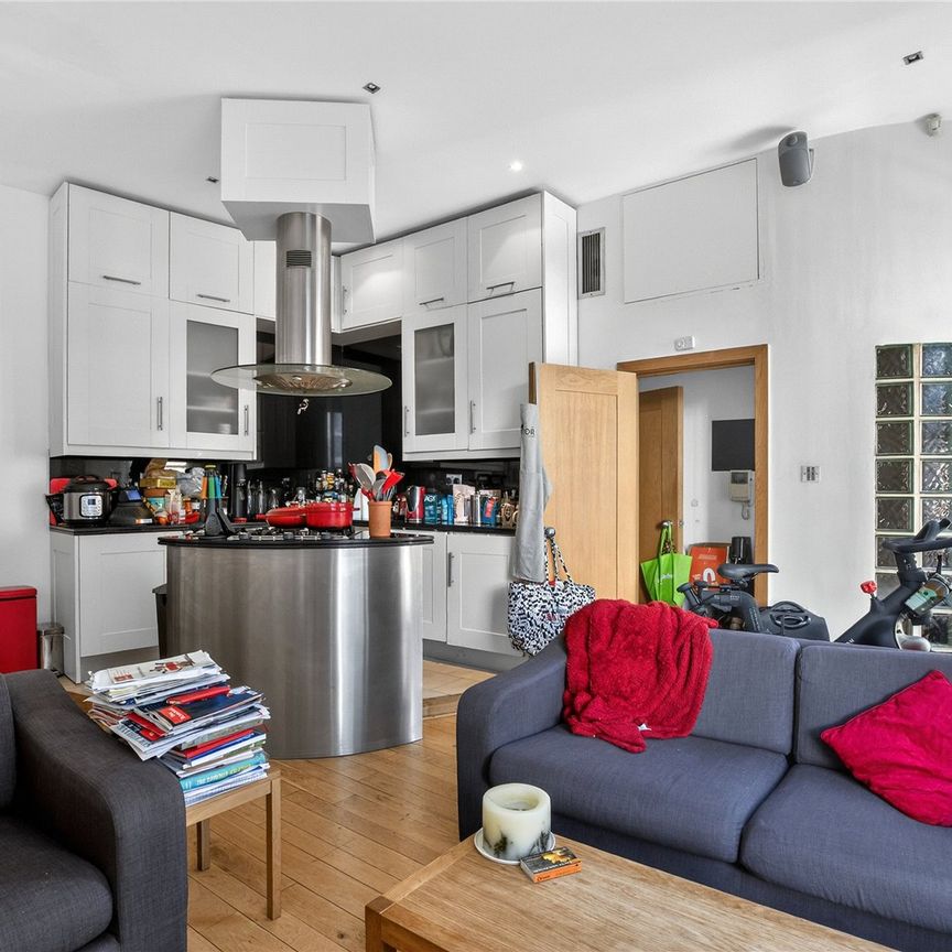 Borough High Street, London, SE1 1XU - Photo 1