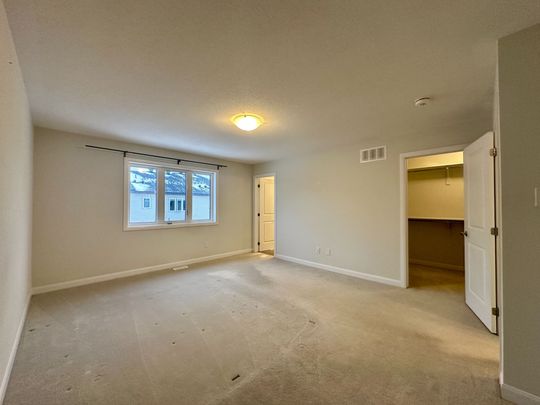 For Lease - 2032 Caltra Crescent, Barrhaven, Ontario - Photo 1