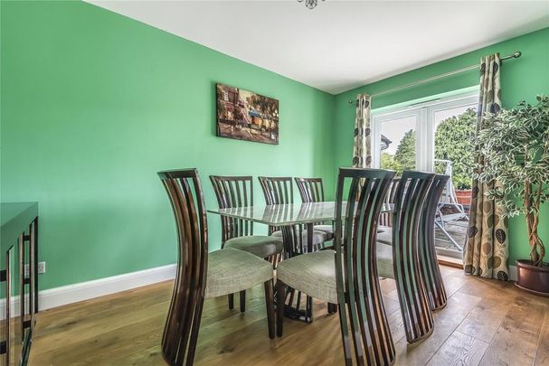 4 bedroom detached house to rent - Photo 1