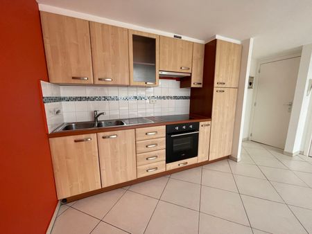 appartement duplex 1 chambre + parking à 4460 Grâce-Hollogne  Loyer: 750 € - Foto 5