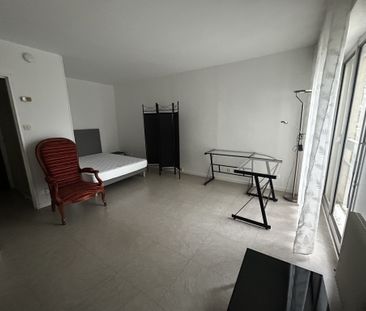 Location Appartement 1 pièce 34m² LE CREUSOT 71200 - Photo 2