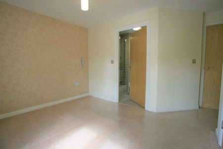 Coachmans Court, Station Road, Moreton-in-marsh, Gloucestershire, GL56 - Photo 4