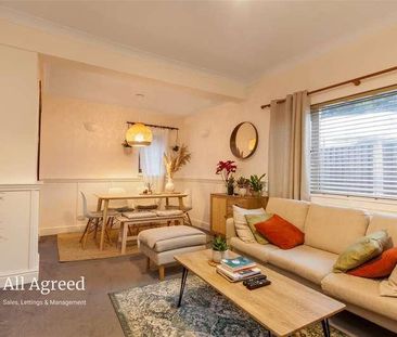 The Old Pond, Ilkeston Road, Marlpool, DE75 - Photo 2