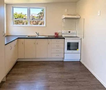 Tidy Two-Bedroom Home in Koutu- Lawns included - Photo 2