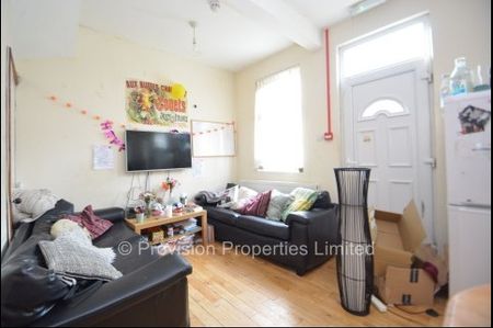 6 Bedroom Student Properties - Photo 2