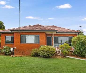 6 Comber Crescent, Pendle Hill NSW 2145 - House For Rent | Domain - Photo 3