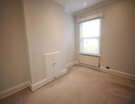 2 Bedroom Terraced To Let - Photo 3
