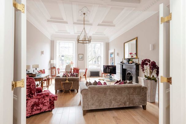 Rutland Square - Photo 1