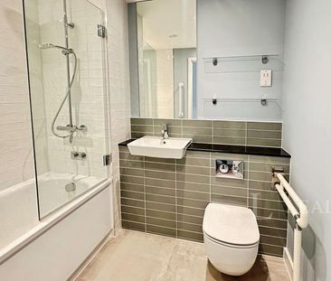 2 bedroom flat to rent - Photo 1