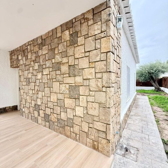 4 room luxury Detached House for rent in Rocafort, Valencia - Photo 1