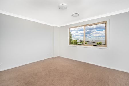 Walk to Oran Park Podium - Photo 3