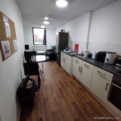 1 bedroom property to rent in Salford - Photo 3