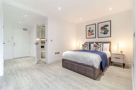 Fully-furnished, south-facing studio apartment - Photo 5