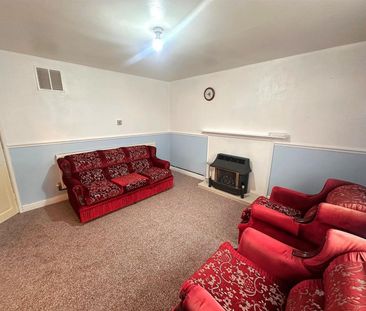 3 bedroom House To Let - Photo 1