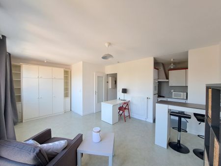 Location Appartement 1 pièce 31m² TROYES 10000 - Photo 4