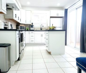 For Lease - 3 Blackthorn Lane, Brampton, Ontario - Photo 2